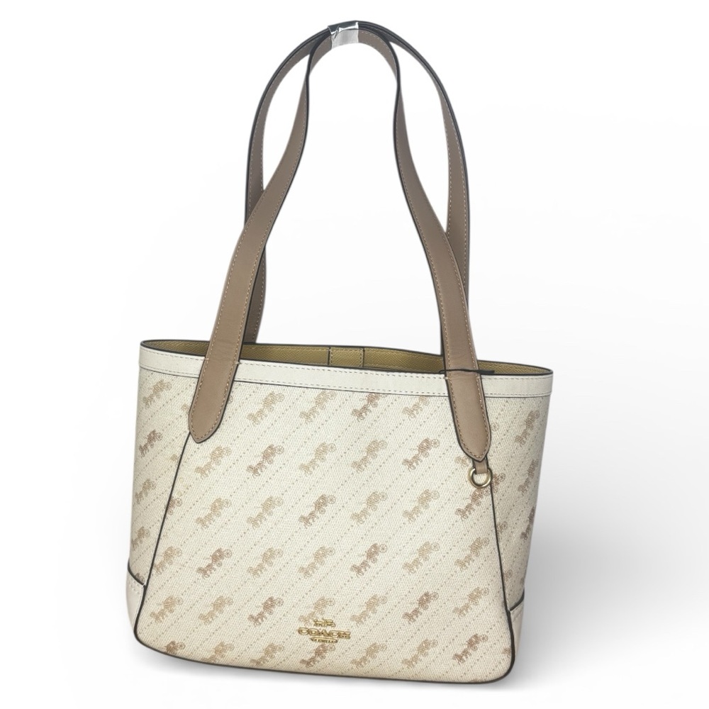 Coach Tote With Horse And Carriage Dot Print Style ✨ - Picture 3 of 10
